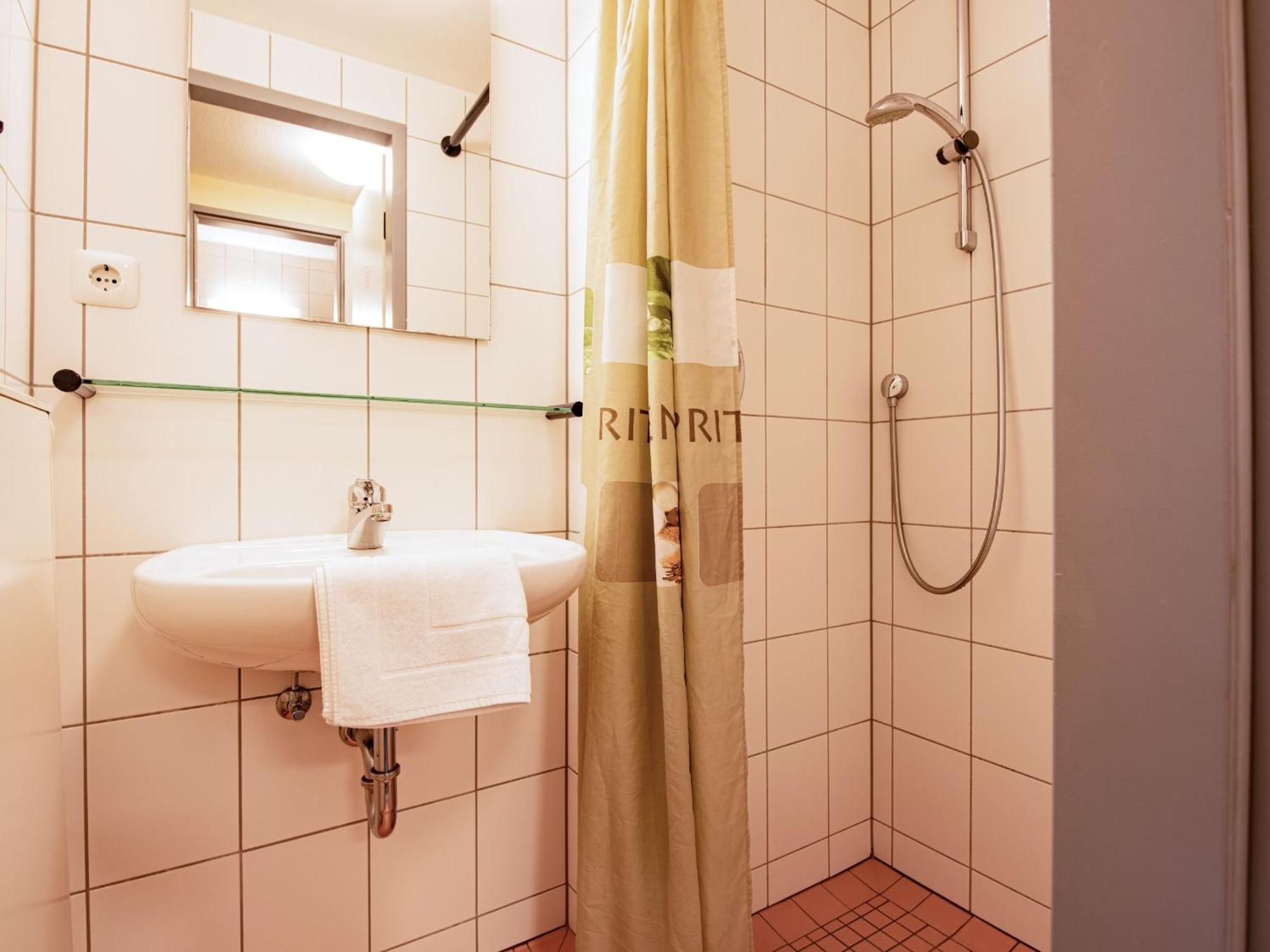 Jugendherberge Bad Homburg Bad Homburg vor der Hoehe Exterior photo